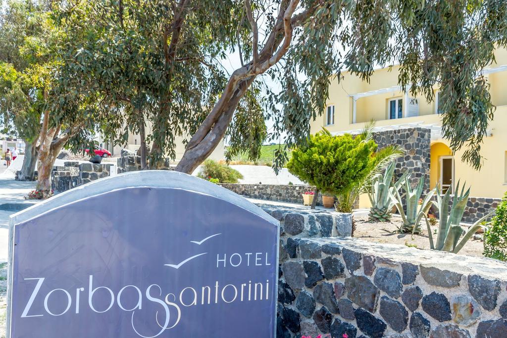 Zorbas Hotel Santorini Pyrgos Kallistis Exterior foto