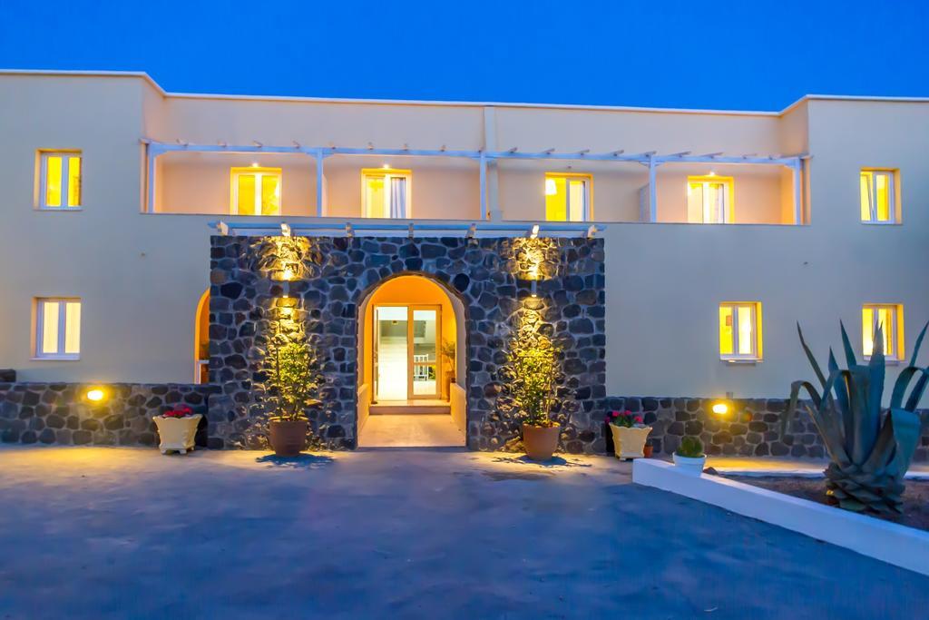 Zorbas Hotel Santorini Pyrgos Kallistis Exterior foto