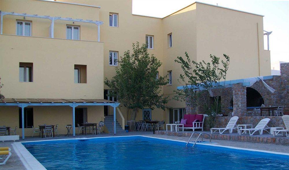 Zorbas Hotel Santorini Pyrgos Kallistis Exterior foto