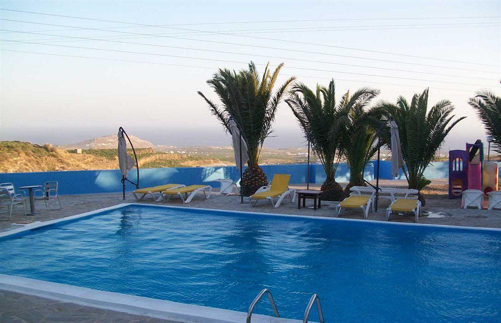 Zorbas Hotel Santorini Pyrgos Kallistis Exterior foto