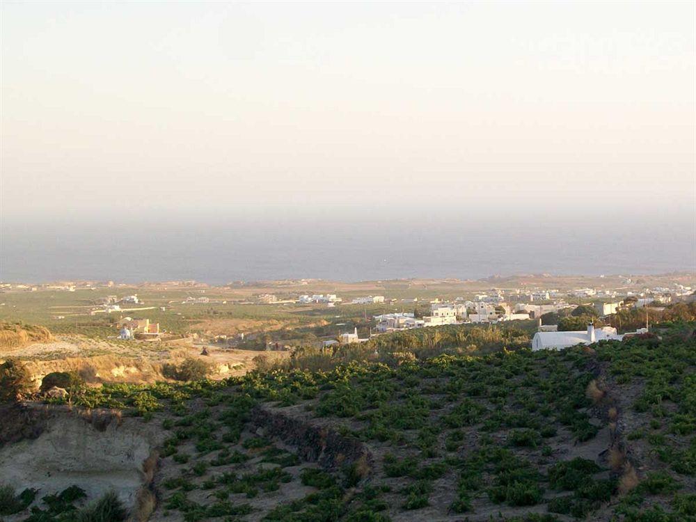 Zorbas Hotel Santorini Pyrgos Kallistis Exterior foto
