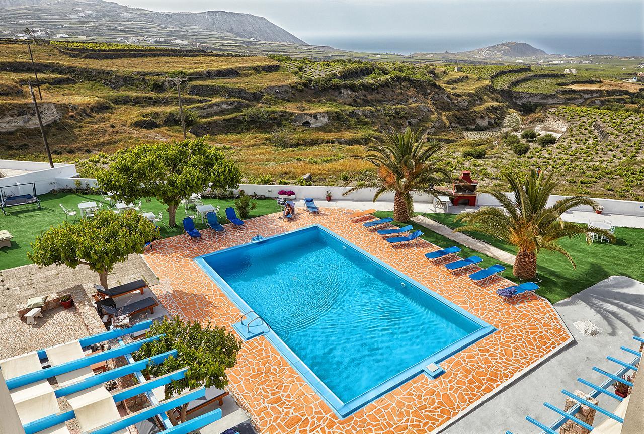Zorbas Hotel Santorini Pyrgos Kallistis Exterior foto