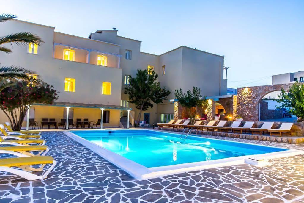 Zorbas Hotel Santorini Pyrgos Kallistis Exterior foto